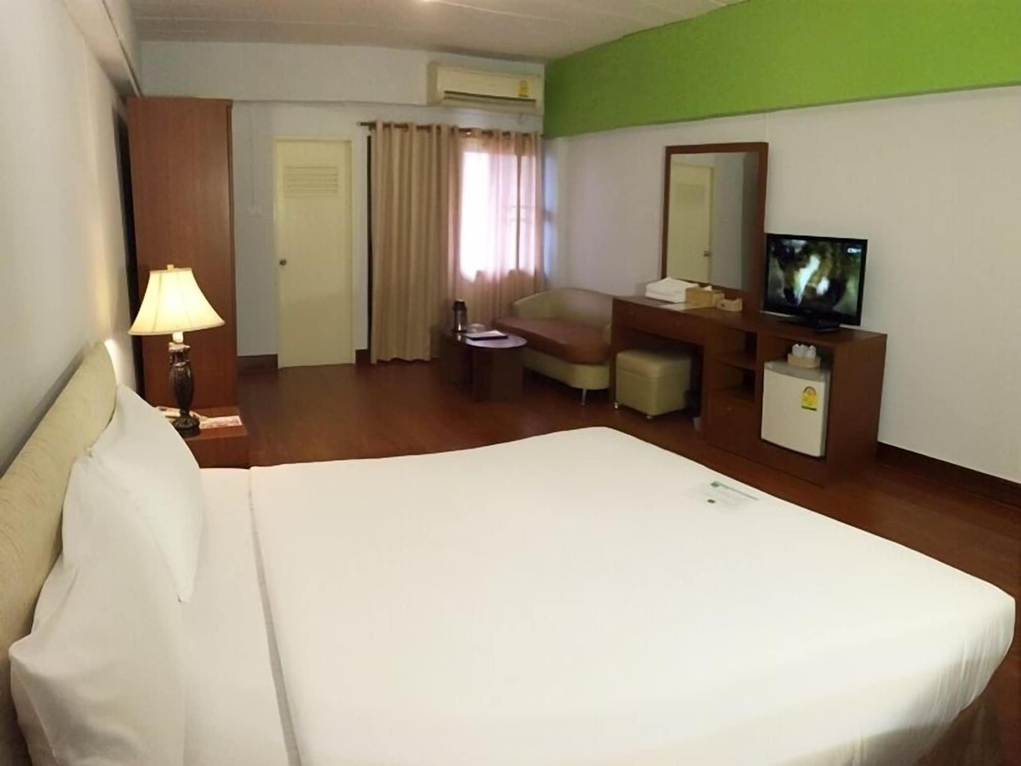 The Canal Hotel Бангкок Экстерьер фото