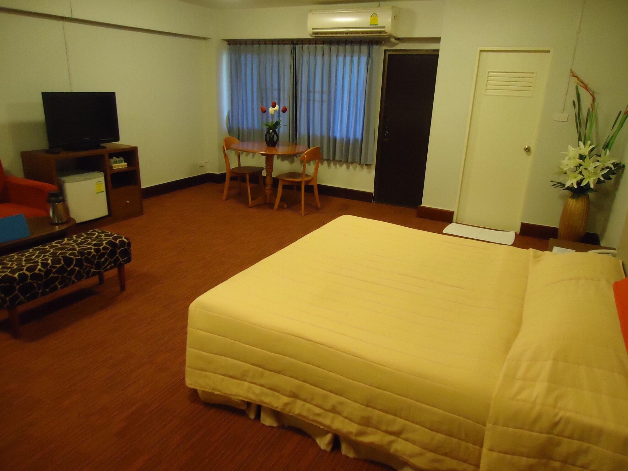 The Canal Hotel Бангкок Экстерьер фото
