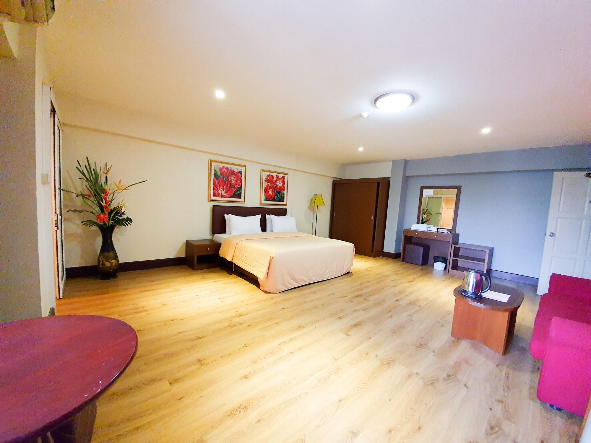 The Canal Hotel Бангкок Экстерьер фото