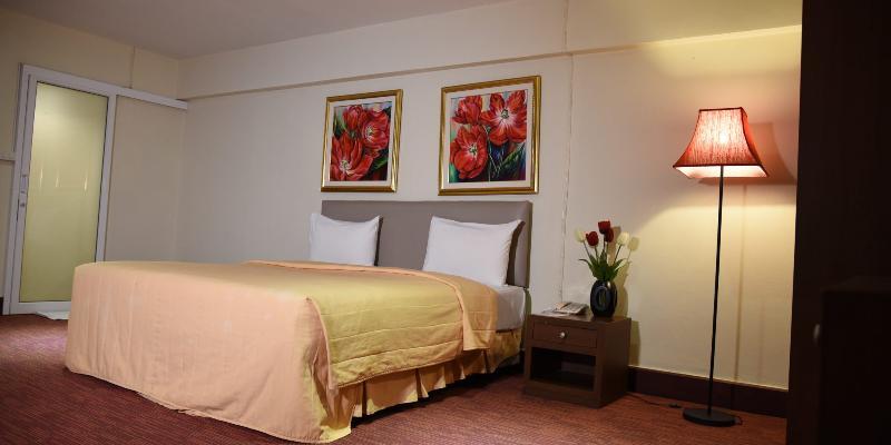 The Canal Hotel Бангкок Экстерьер фото