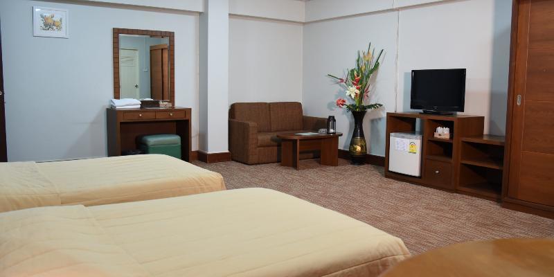 The Canal Hotel Бангкок Экстерьер фото